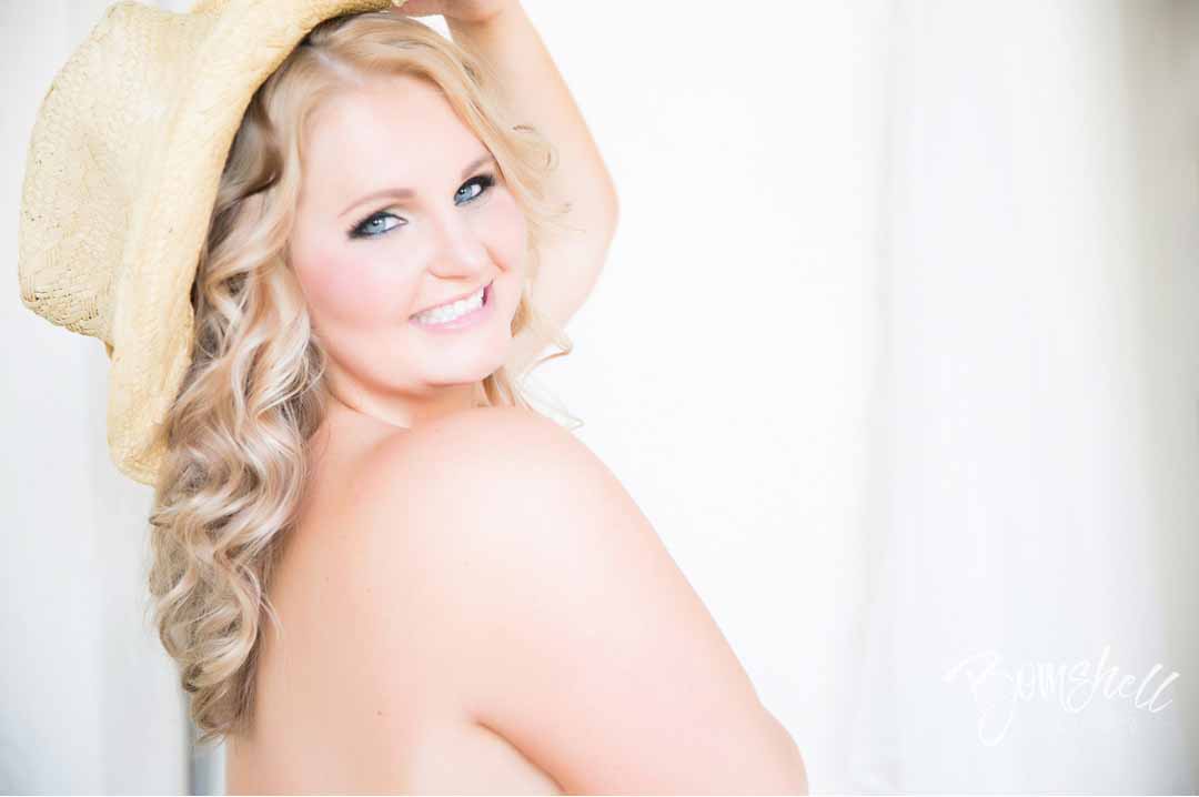 Southern Bell Look for West-Palm Beach Boudoir Session